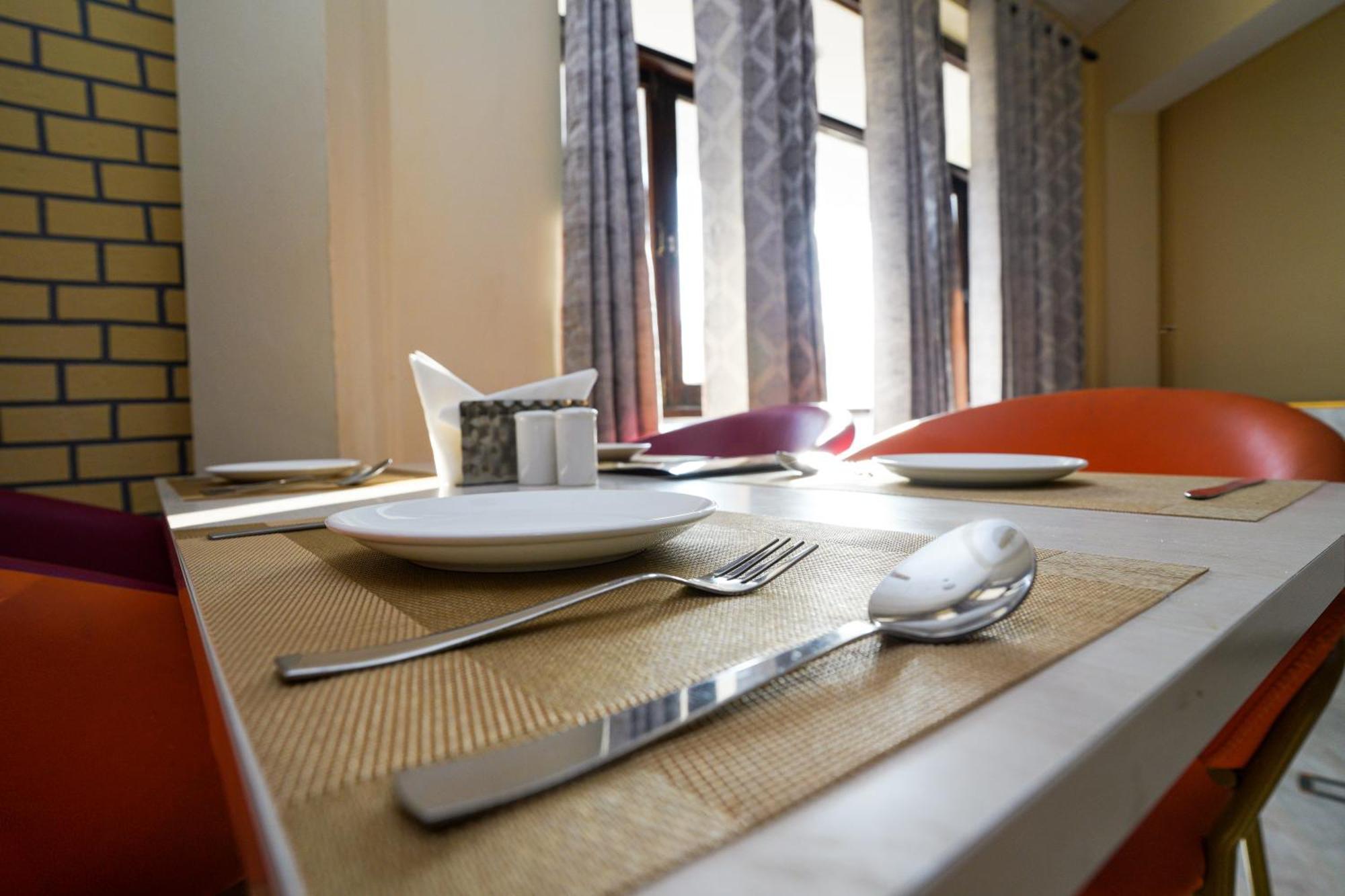 Hotel Neeraj Bhawan- Triveni Ghat Risikés Kültér fotó