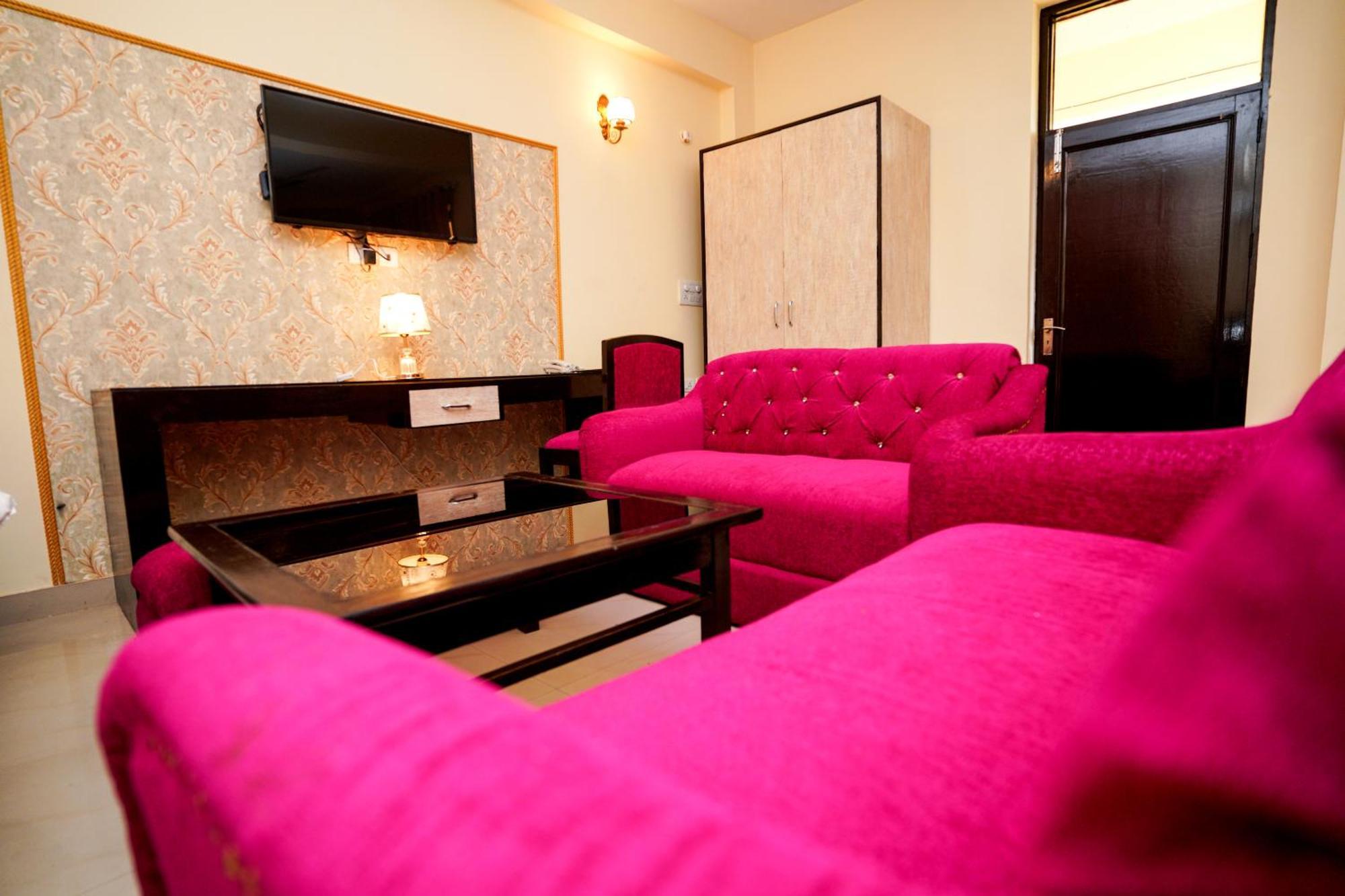 Hotel Neeraj Bhawan- Triveni Ghat Risikés Kültér fotó