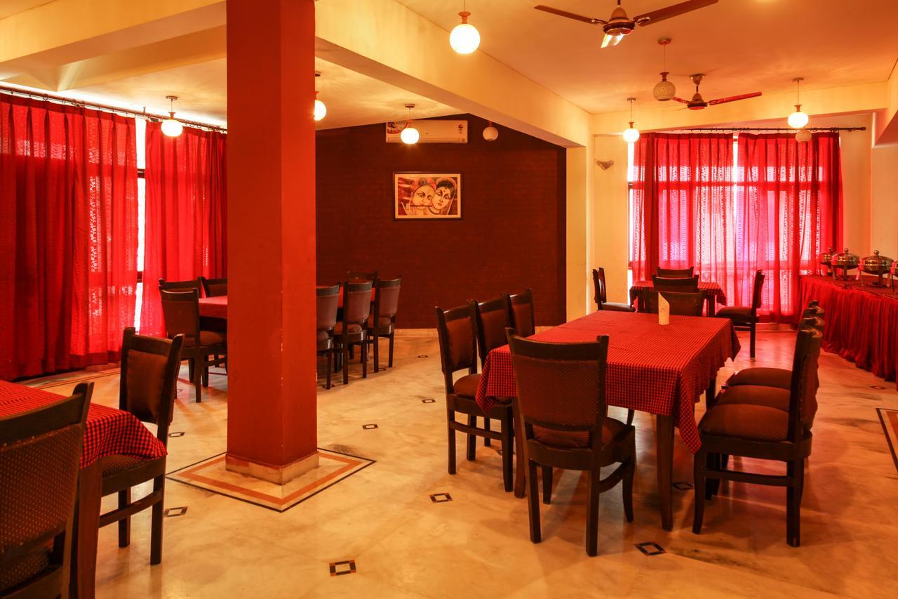Hotel Neeraj Bhawan- Triveni Ghat Risikés Kültér fotó