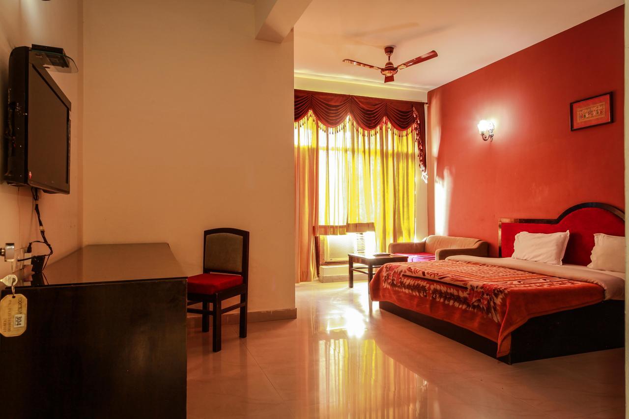 Hotel Neeraj Bhawan- Triveni Ghat Risikés Kültér fotó
